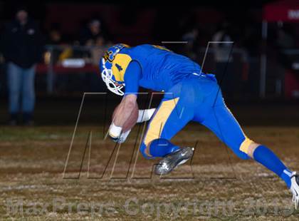 Thumbnail 1 in View Park vs. Bakersfield Christian (CIF SoCal Regional D4 Final) photogallery.