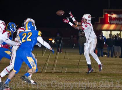 Thumbnail 1 in View Park vs. Bakersfield Christian (CIF SoCal Regional D4 Final) photogallery.