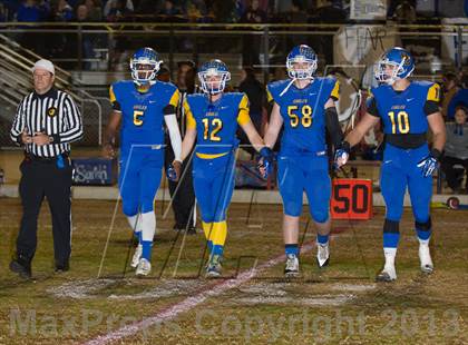 Thumbnail 2 in View Park vs. Bakersfield Christian (CIF SoCal Regional D4 Final) photogallery.