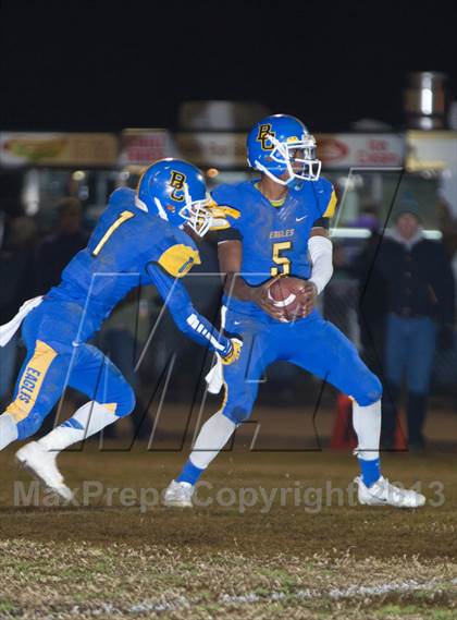 Thumbnail 2 in View Park vs. Bakersfield Christian (CIF SoCal Regional D4 Final) photogallery.