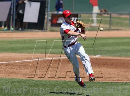 Thumbnail 2 in 2013 New Balance Area Code Nationals photogallery.