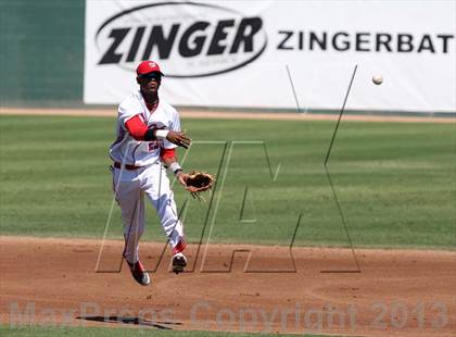 Thumbnail 3 in 2013 New Balance Area Code Nationals photogallery.