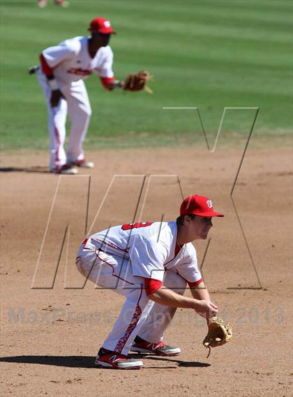 Thumbnail 1 in 2013 New Balance Area Code Nationals photogallery.