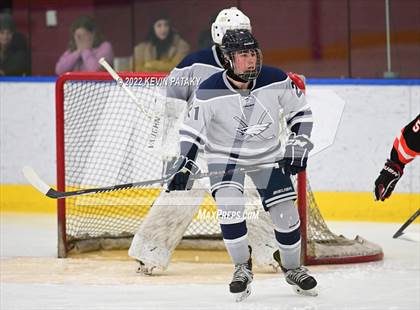 Thumbnail 3 in Watertown/Pomperaug vs. Wethersfield (CIAC D2 Quarterfinal) photogallery.