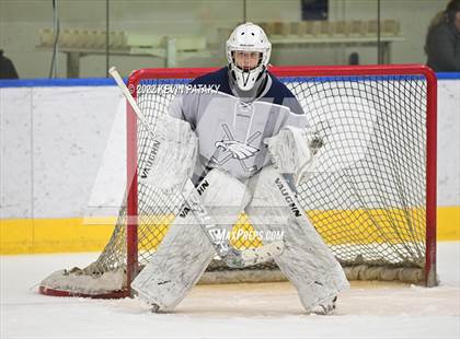 Thumbnail 2 in Watertown/Pomperaug vs. Wethersfield (CIAC D2 Quarterfinal) photogallery.