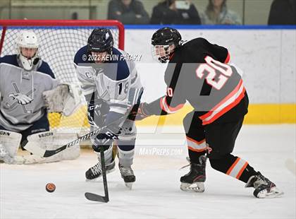 Thumbnail 1 in Watertown/Pomperaug vs. Wethersfield (CIAC D2 Quarterfinal) photogallery.