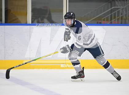 Thumbnail 3 in Watertown/Pomperaug vs. Wethersfield (CIAC D2 Quarterfinal) photogallery.