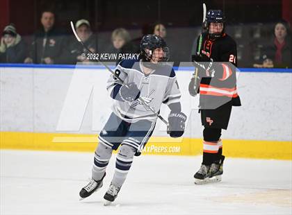 Thumbnail 2 in Watertown/Pomperaug vs. Wethersfield (CIAC D2 Quarterfinal) photogallery.