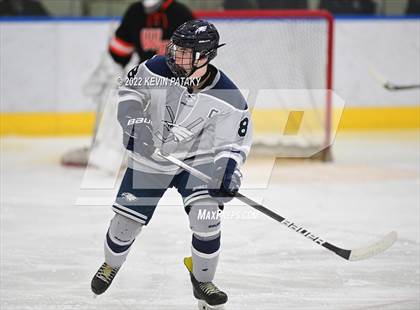 Thumbnail 3 in Watertown/Pomperaug vs. Wethersfield (CIAC D2 Quarterfinal) photogallery.