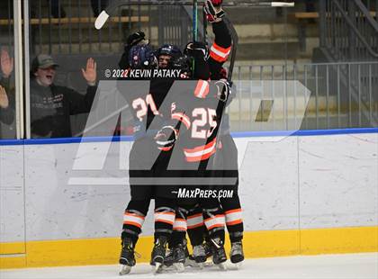 Thumbnail 3 in Watertown/Pomperaug vs. Wethersfield (CIAC D2 Quarterfinal) photogallery.