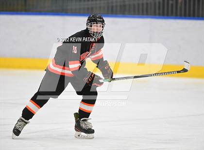Thumbnail 3 in Watertown/Pomperaug vs. Wethersfield (CIAC D2 Quarterfinal) photogallery.