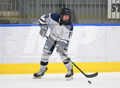 Thumbnail 3 in Watertown/Pomperaug vs. Wethersfield (CIAC D2 Quarterfinal) photogallery.