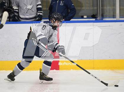 Thumbnail 1 in Watertown/Pomperaug vs. Wethersfield (CIAC D2 Quarterfinal) photogallery.