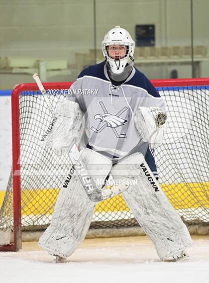 Thumbnail 2 in Watertown/Pomperaug vs. Wethersfield (CIAC D2 Quarterfinal) photogallery.