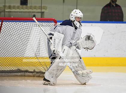 Thumbnail 2 in Watertown/Pomperaug vs. Wethersfield (CIAC D2 Quarterfinal) photogallery.