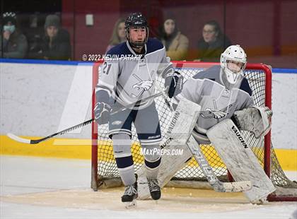 Thumbnail 3 in Watertown/Pomperaug vs. Wethersfield (CIAC D2 Quarterfinal) photogallery.
