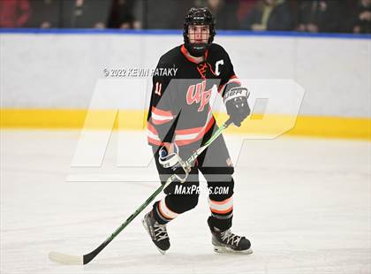 Thumbnail 3 in Watertown/Pomperaug vs. Wethersfield (CIAC D2 Quarterfinal) photogallery.