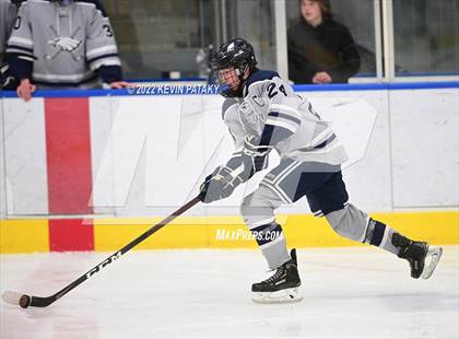 Thumbnail 3 in Watertown/Pomperaug vs. Wethersfield (CIAC D2 Quarterfinal) photogallery.