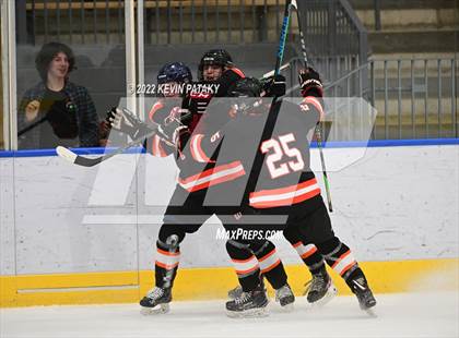 Thumbnail 3 in Watertown/Pomperaug vs. Wethersfield (CIAC D2 Quarterfinal) photogallery.