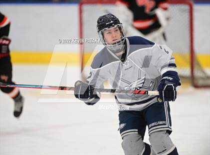 Thumbnail 2 in Watertown/Pomperaug vs. Wethersfield (CIAC D2 Quarterfinal) photogallery.
