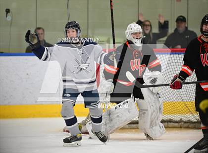 Thumbnail 2 in Watertown/Pomperaug vs. Wethersfield (CIAC D2 Quarterfinal) photogallery.