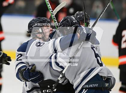 Thumbnail 3 in Watertown/Pomperaug vs. Wethersfield (CIAC D2 Quarterfinal) photogallery.