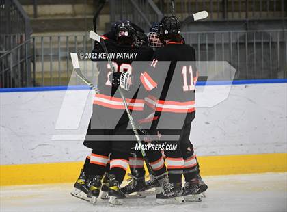 Thumbnail 1 in Watertown/Pomperaug vs. Wethersfield (CIAC D2 Quarterfinal) photogallery.