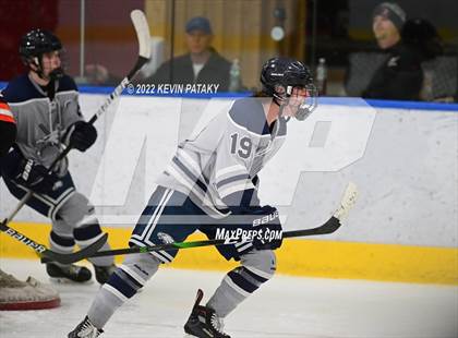 Thumbnail 3 in Watertown/Pomperaug vs. Wethersfield (CIAC D2 Quarterfinal) photogallery.