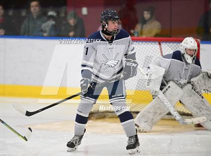 Thumbnail 1 in Watertown/Pomperaug vs. Wethersfield (CIAC D2 Quarterfinal) photogallery.