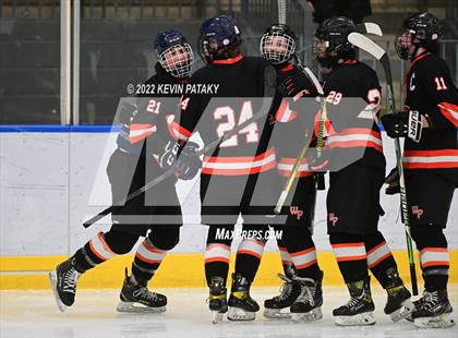 Thumbnail 2 in Watertown/Pomperaug vs. Wethersfield (CIAC D2 Quarterfinal) photogallery.