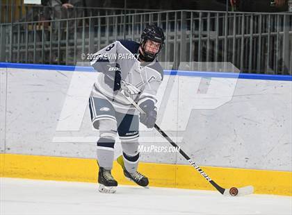 Thumbnail 1 in Watertown/Pomperaug vs. Wethersfield (CIAC D2 Quarterfinal) photogallery.