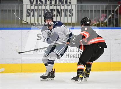 Thumbnail 2 in Watertown/Pomperaug vs. Wethersfield (CIAC D2 Quarterfinal) photogallery.