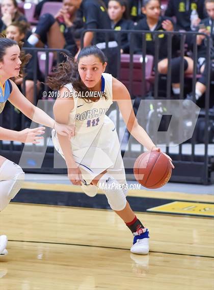 Thumbnail 3 in Edinburg vs McAllen Memorial (NEISD Invitational) photogallery.