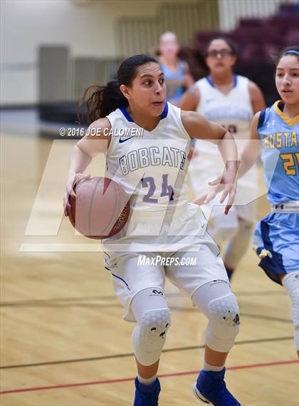 Thumbnail 3 in Edinburg vs McAllen Memorial (NEISD Invitational) photogallery.