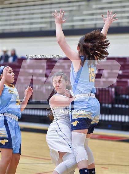 Thumbnail 1 in Edinburg vs McAllen Memorial (NEISD Invitational) photogallery.