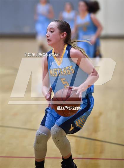 Thumbnail 3 in Edinburg vs McAllen Memorial (NEISD Invitational) photogallery.