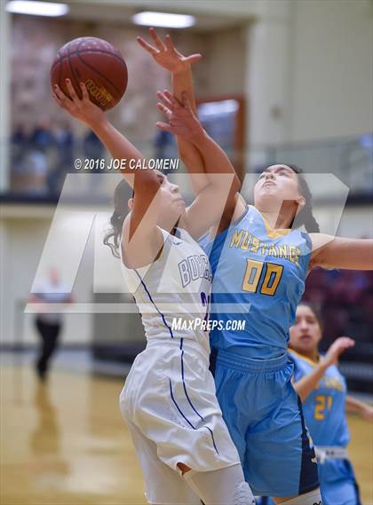Thumbnail 3 in Edinburg vs McAllen Memorial (NEISD Invitational) photogallery.