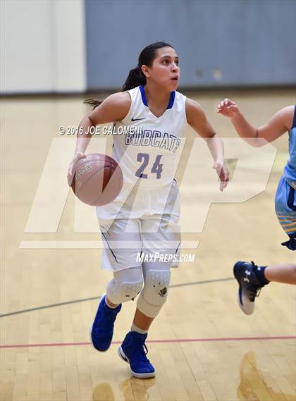 Thumbnail 1 in Edinburg vs McAllen Memorial (NEISD Invitational) photogallery.