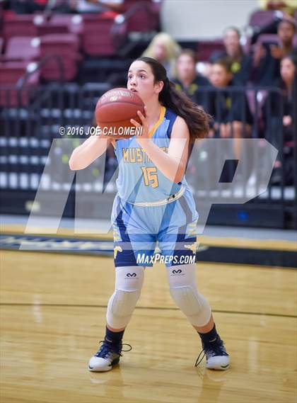 Thumbnail 1 in Edinburg vs McAllen Memorial (NEISD Invitational) photogallery.