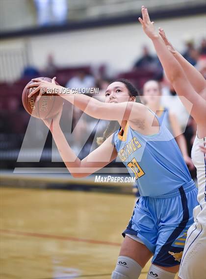 Thumbnail 2 in Edinburg vs McAllen Memorial (NEISD Invitational) photogallery.