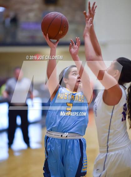 Thumbnail 1 in Edinburg vs McAllen Memorial (NEISD Invitational) photogallery.