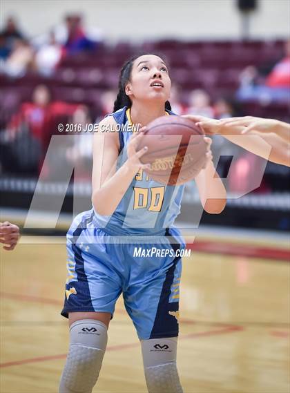 Thumbnail 2 in Edinburg vs McAllen Memorial (NEISD Invitational) photogallery.