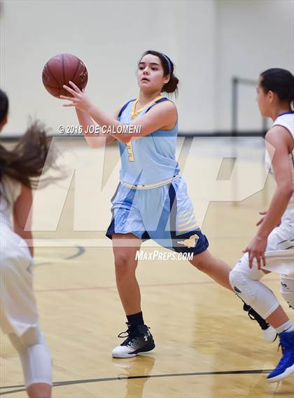 Thumbnail 2 in Edinburg vs McAllen Memorial (NEISD Invitational) photogallery.