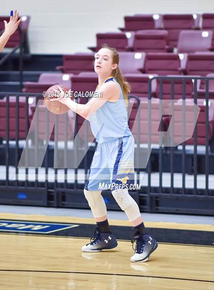 Thumbnail 3 in Edinburg vs McAllen Memorial (NEISD Invitational) photogallery.