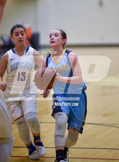 Thumbnail 1 in Edinburg vs McAllen Memorial (NEISD Invitational) photogallery.