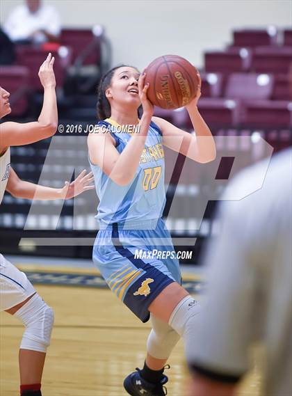Thumbnail 1 in Edinburg vs McAllen Memorial (NEISD Invitational) photogallery.