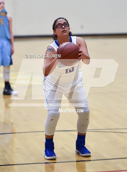 Thumbnail 2 in Edinburg vs McAllen Memorial (NEISD Invitational) photogallery.