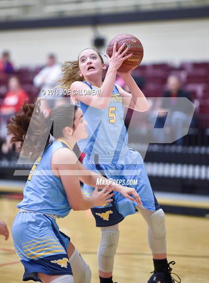 Thumbnail 2 in Edinburg vs McAllen Memorial (NEISD Invitational) photogallery.