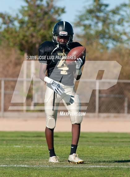 Thumbnail 2 in Sultana @ Hesperia photogallery.