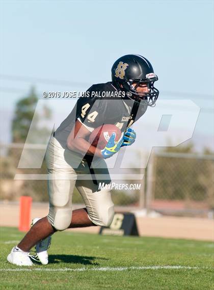 Thumbnail 1 in Sultana @ Hesperia photogallery.